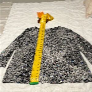 Black and White Patterned Top